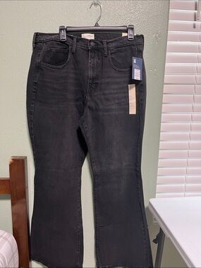 Universal Thread Women's Black Flare Jeans